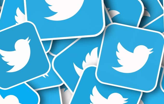 3 Bot Accounts To Help You Save Content From Twitter image 1